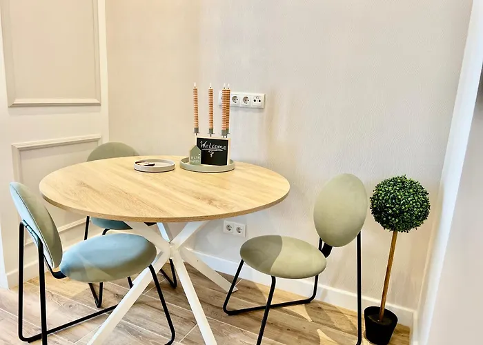 Thewicki 2214 - Wunderschoene In * Vienna