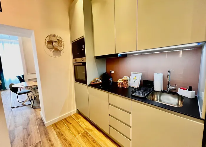 Thewicki 2214 - Wunderschoene In Vienna